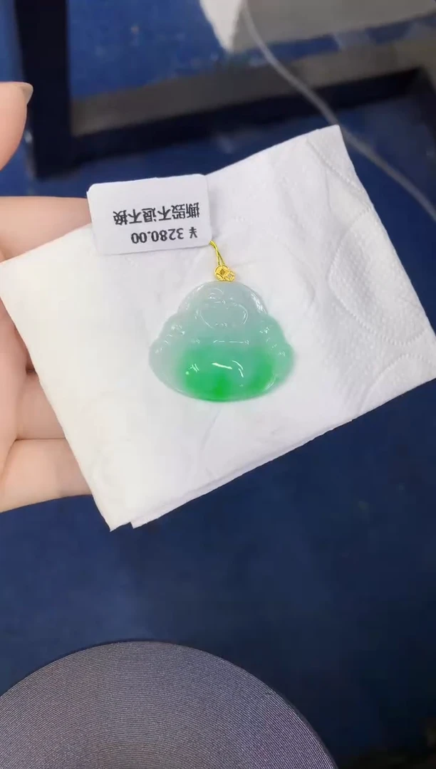 颈饰18K金镶嵌翡翠缅甸天然翡翠A货