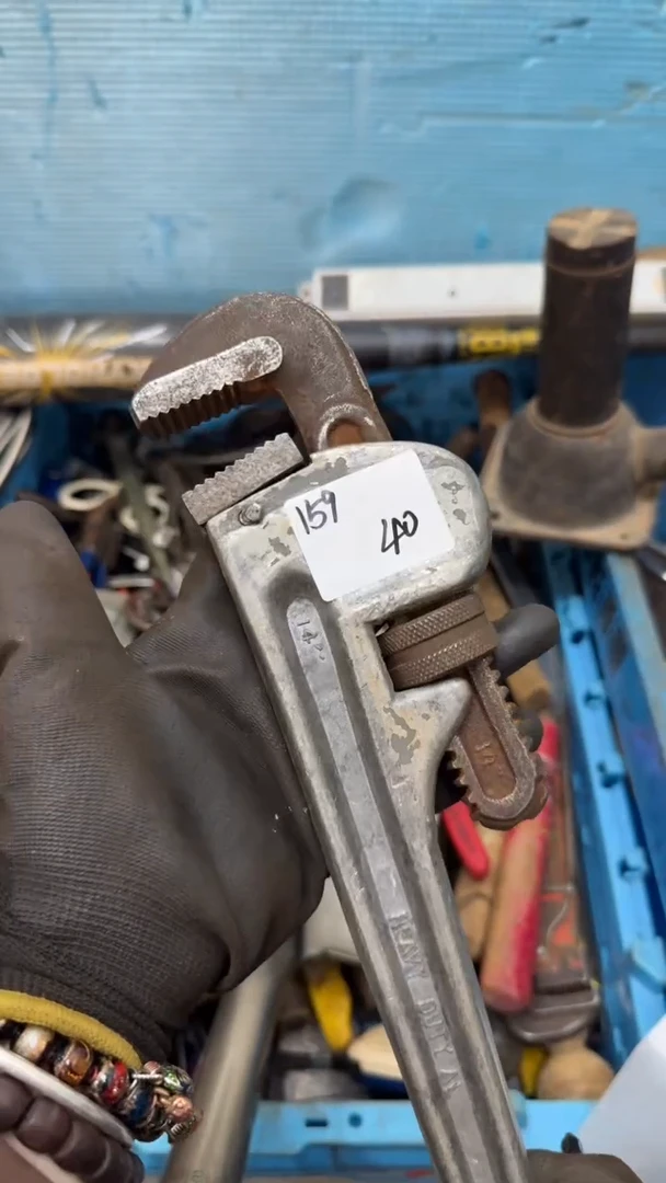 萱**食家用五金工具一个