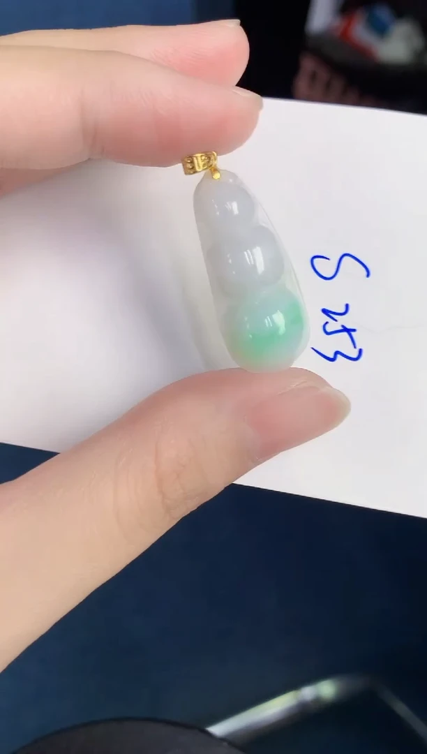 颈饰未镶嵌翡翠天然翡翠缅甸A货