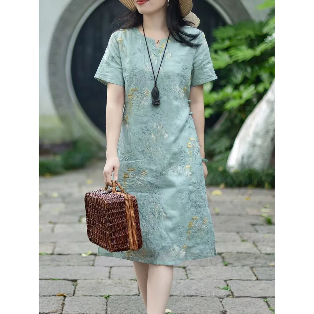 清新质感国风苎麻刺绣连衣裙夏季复古洋气V领盘扣新中式短袖裙子