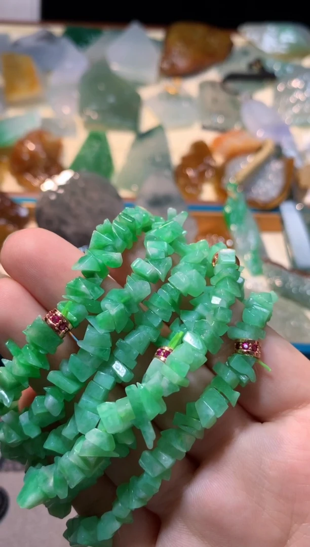 未镶嵌手串翡翠手串多样性发货，一单一条