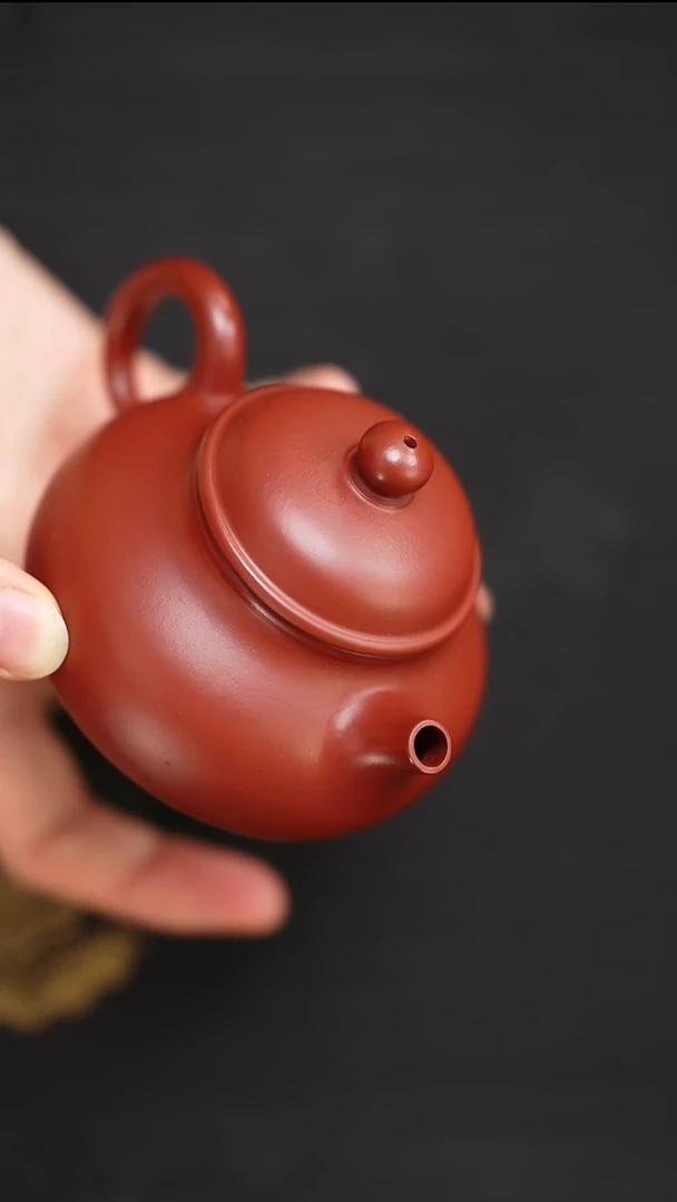 茶壶紫砂张灵朱泥光素小容天130CC