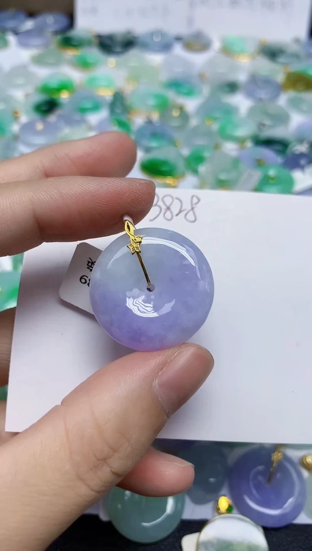 翡翠未镶嵌颈饰天然缅甸翡翠A货