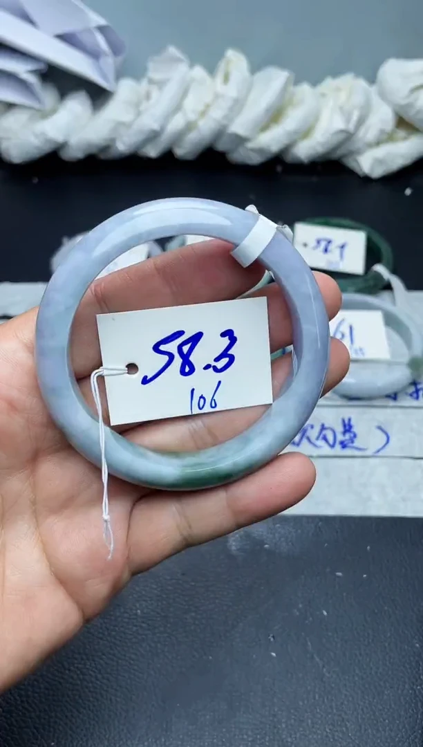 未镶嵌手镯翡翠106