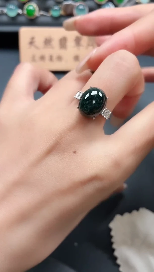 银S925镶嵌戒指翡翠1111