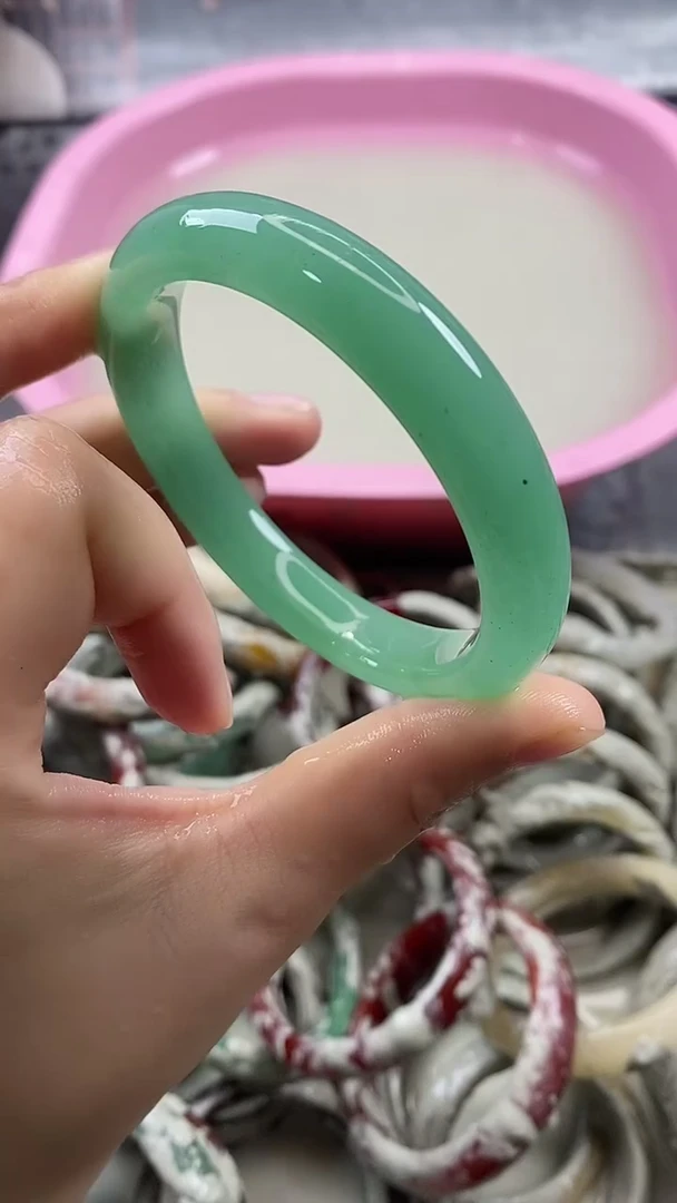 未镶嵌手镯石英质玉8
