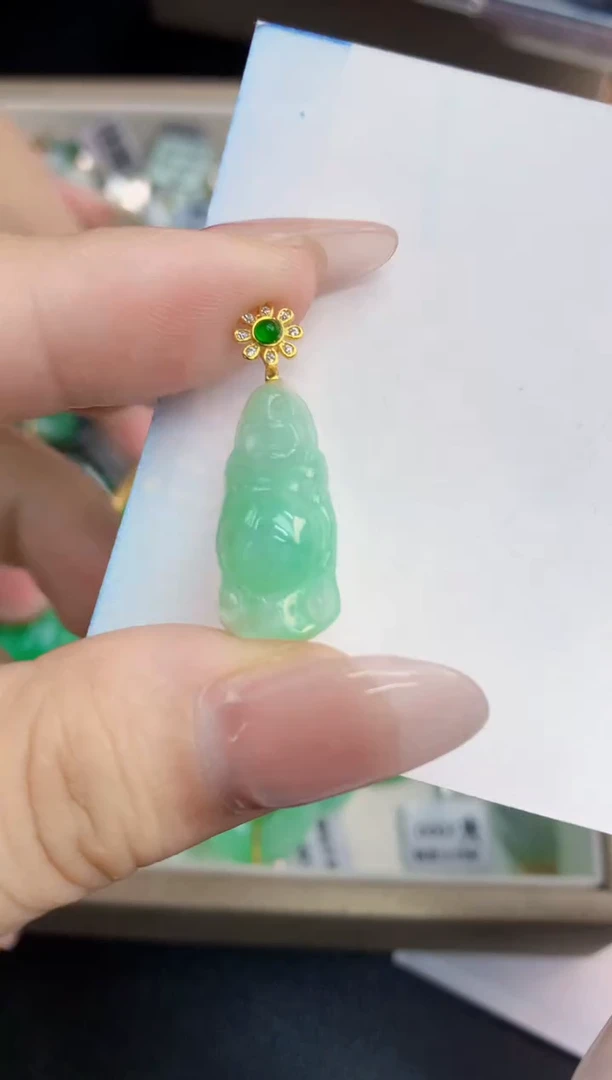 翡翠未镶嵌吊坠(不含链)1