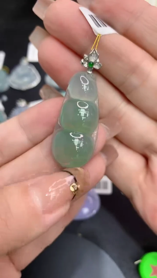 吊坠(不含链)18K金镶嵌翡翠111