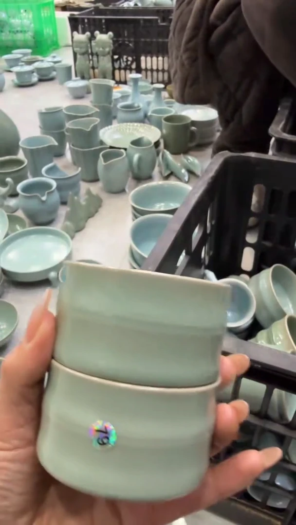 其他仿古绿竹节杯大瑕一对79