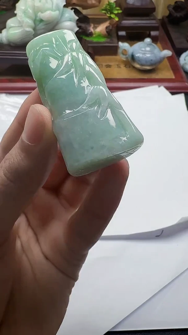 吊坠(不含链)未镶嵌翡翠1