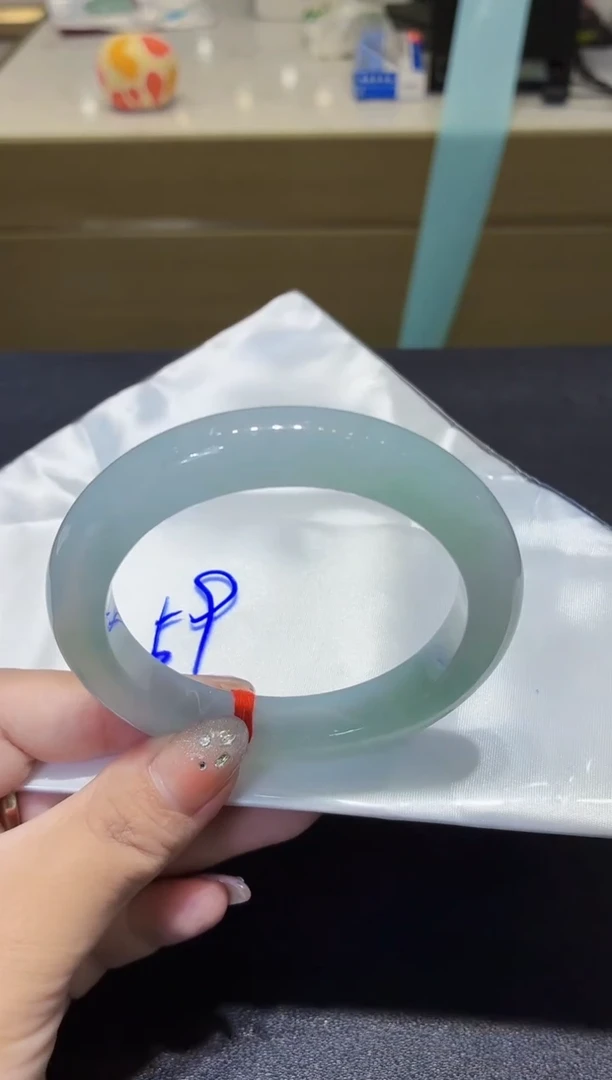 未镶嵌手镯翡翠翡翠手镯