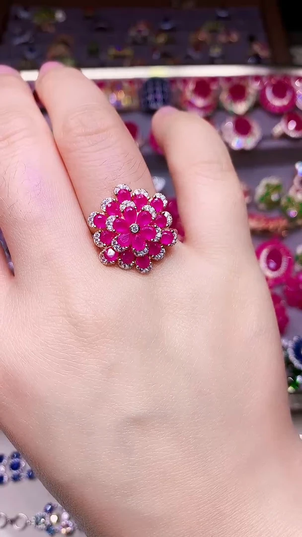 银S925镶嵌戒指红宝石....