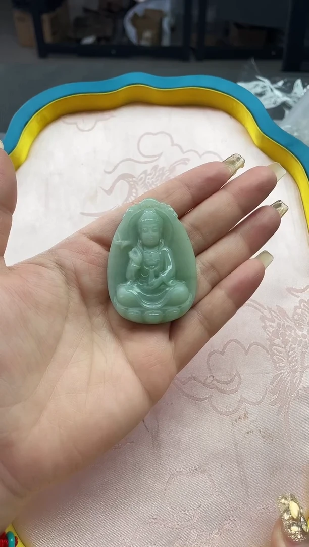 未镶嵌199观音密玉（石英质玉）@****?80后红