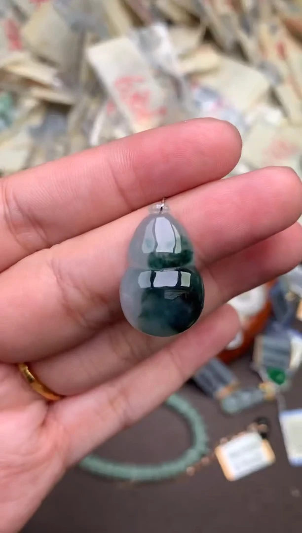 未镶嵌挂件翡翠一