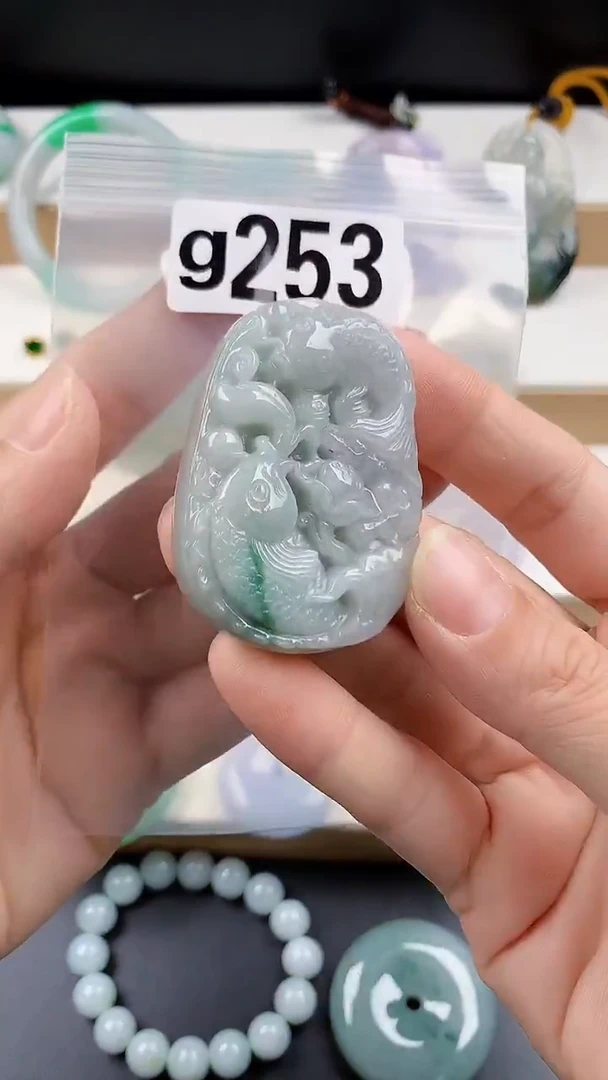 颈饰未镶嵌翡翠天然翡翠吊坠挂件