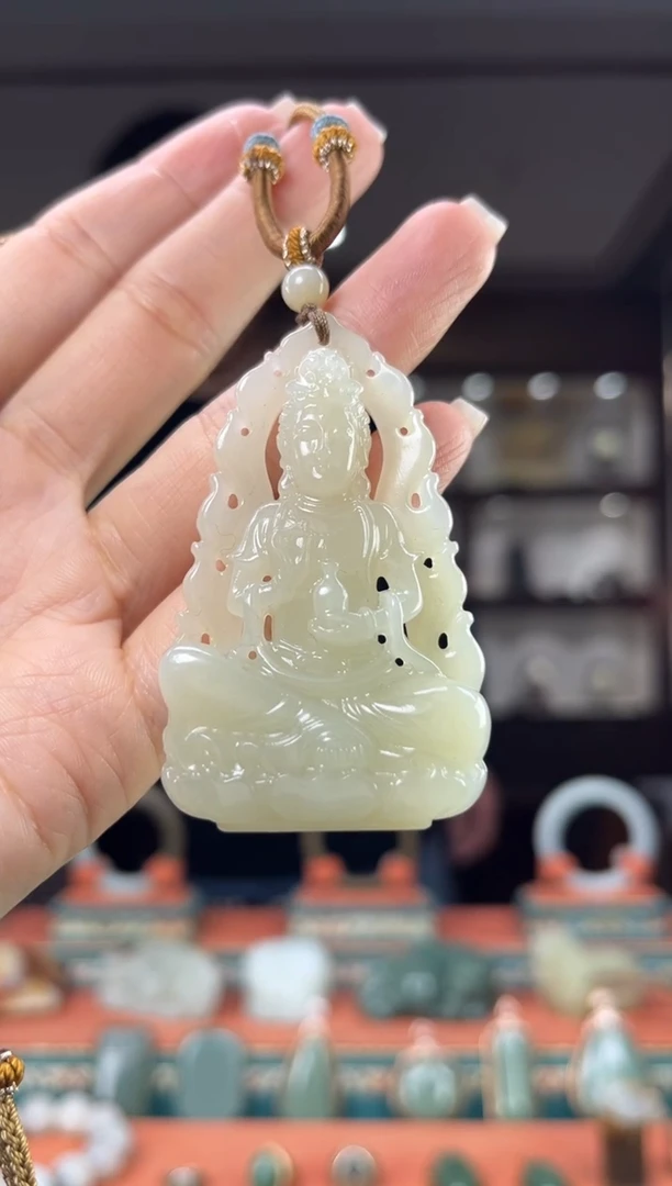 颈饰未镶嵌和田玉佛****?佩佩