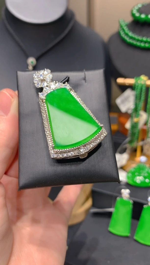 颈饰银S925镶嵌翡翠22一季