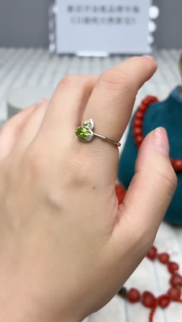 银S925镶嵌戒指橄榄石111BJ1212产品一个（多样性）