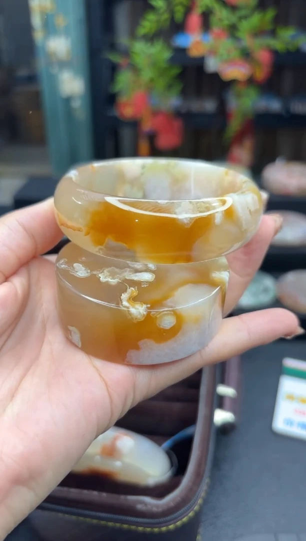 【闪购商品】石英质玉手镯未镶嵌849（60圈赠送镯心）