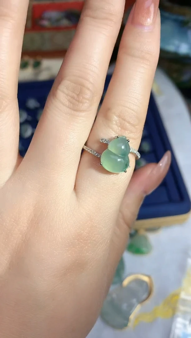 颈饰银S925镶嵌翡翠25111901