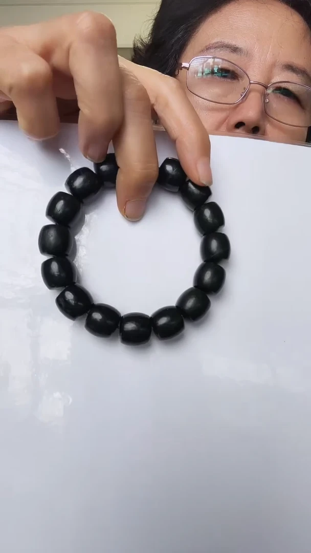 未镶嵌手串和田玉1