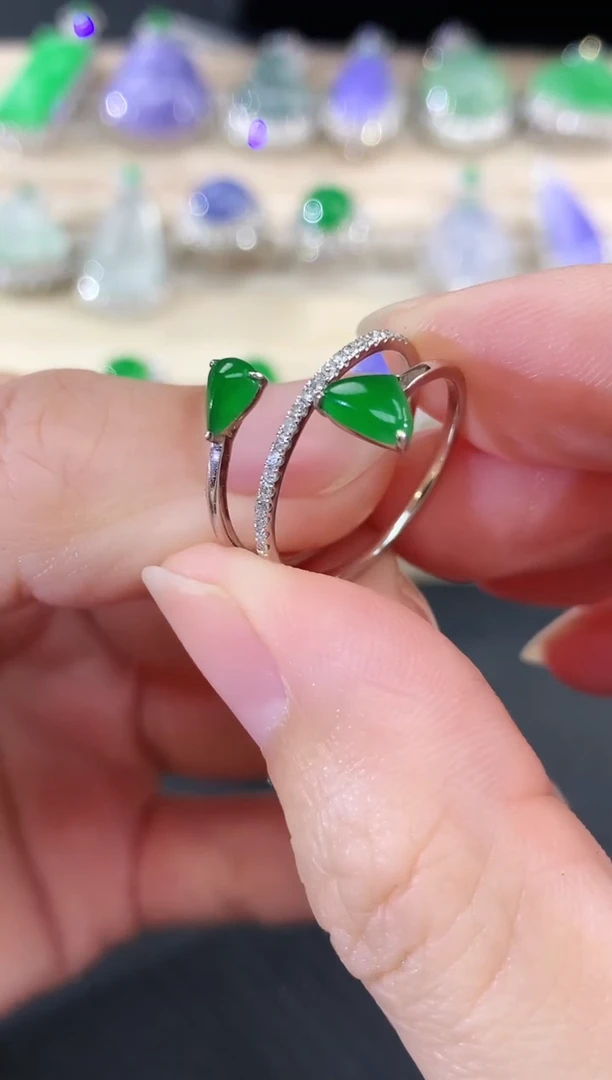 18K金镶嵌戒指翡翠79|3980