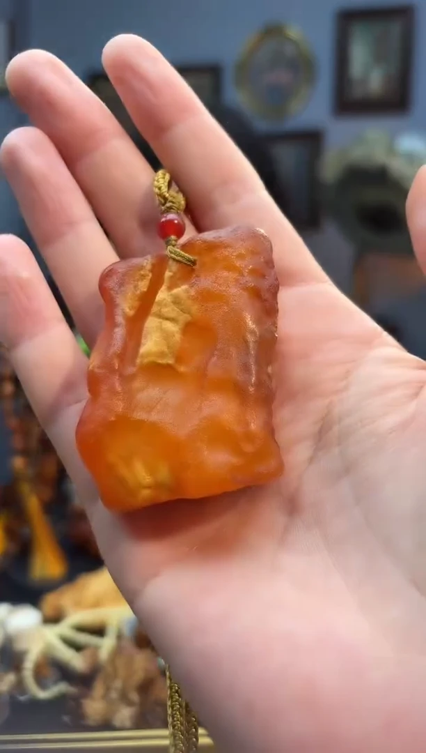 琥珀颈饰未镶嵌吊坠
