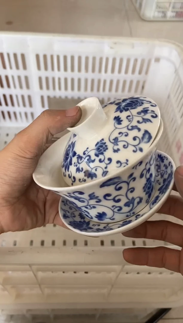 无运费险有瑕疵的摄影的产品有使用过的痕迹有点脏介意勿拍