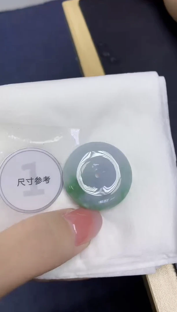 颈饰未镶嵌翡翠天然缅甸翡翠A货百元以上9元证书费自理