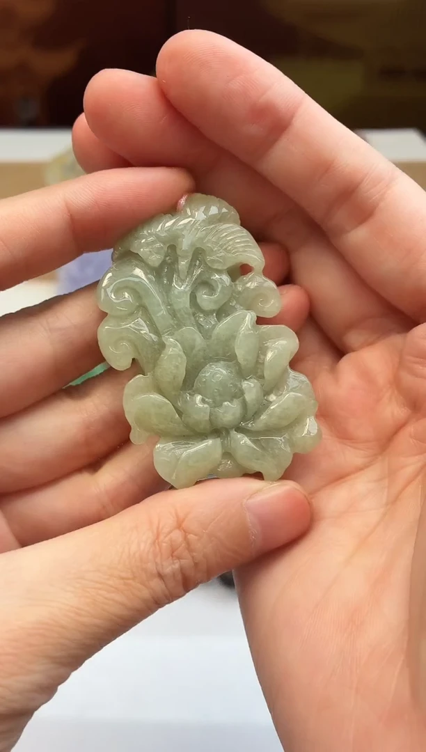 颈饰未镶嵌翡翠牌子