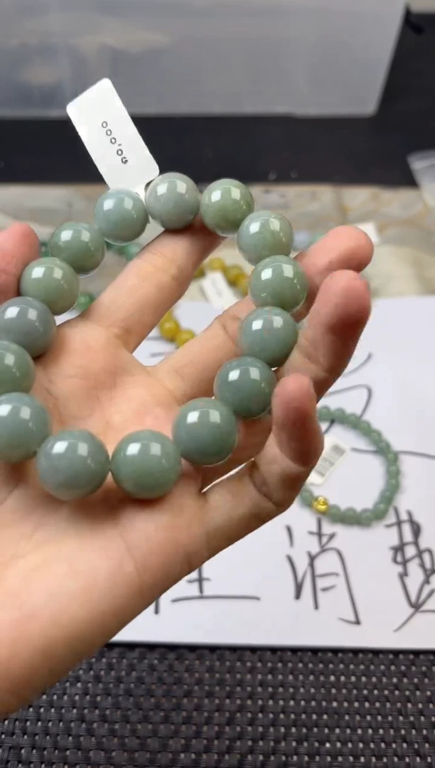 未镶嵌定制翡翠翡翠