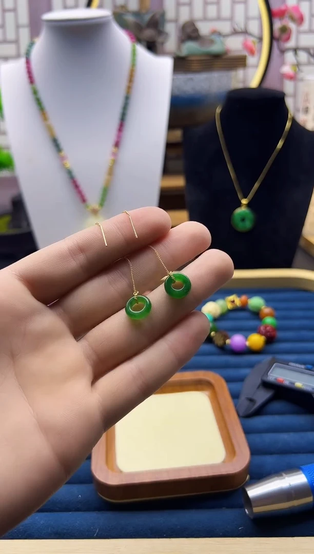 【闪购商品】翡翠耳饰14K金镶嵌E225