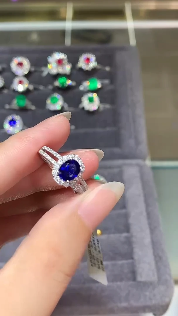 戒指蓝宝石18K金镶嵌1.19CT