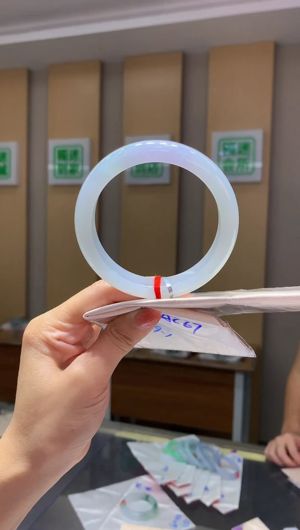 翡翠手镯未镶嵌-A67圈口62.2*12.8*9.1