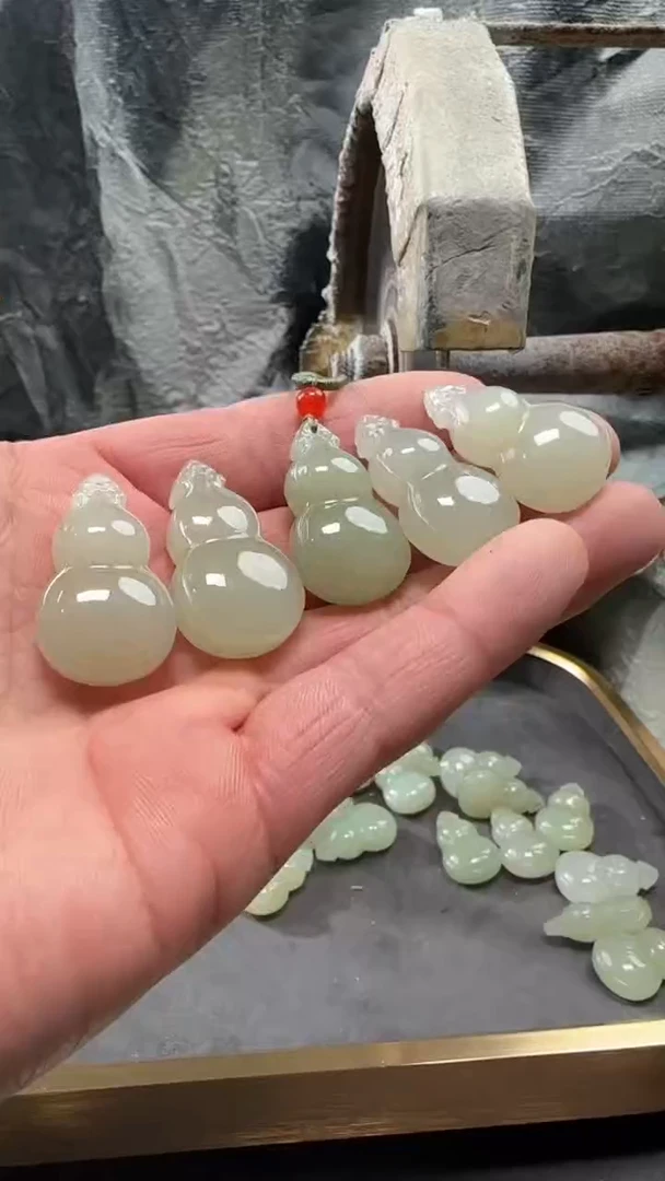 颈饰未镶嵌和田玉吊坠多样性拍一发一件