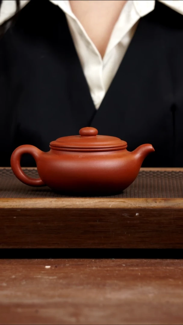 茶壶紫砂台西红皮龙扁腹275CC