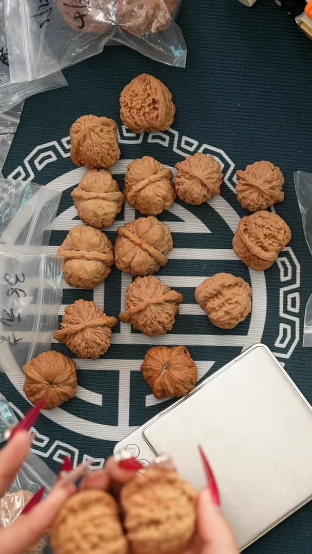 吊坠文玩核桃苏*°白狮子
