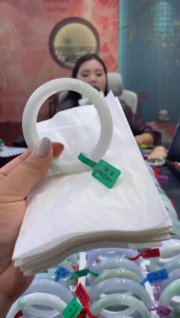 未镶嵌手镯翡翠多人00013023