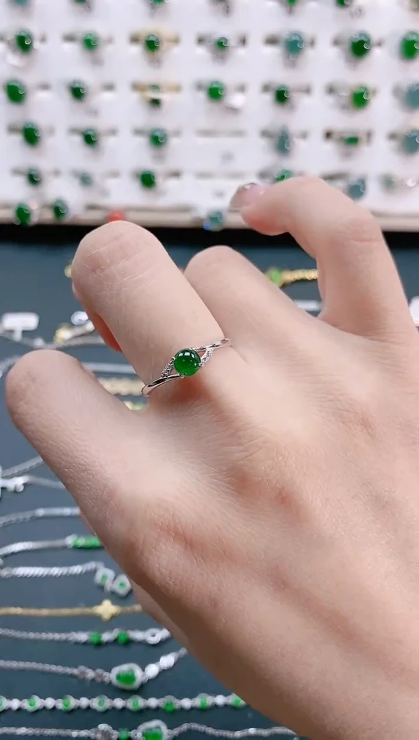 【闪购商品】翡翠戒指银S925镶嵌天然翡翠