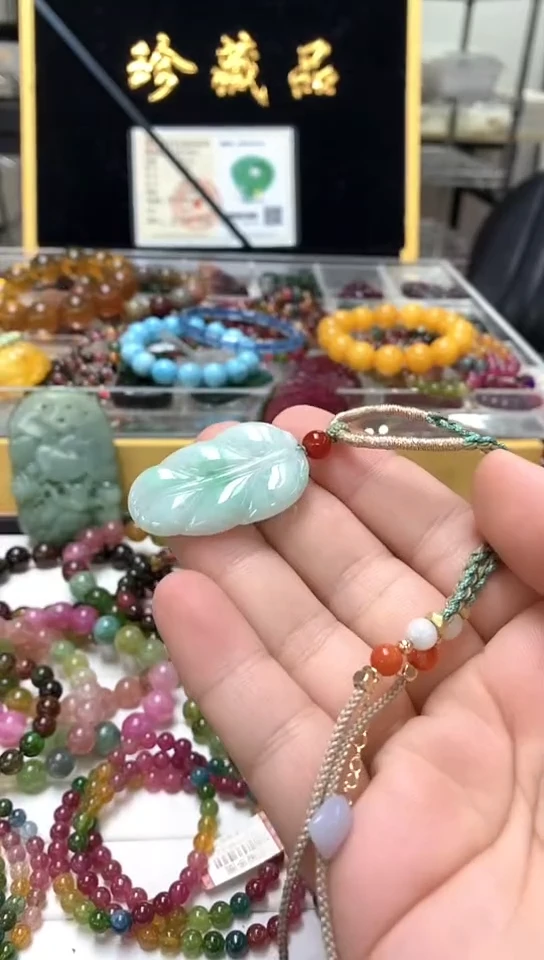 颈饰未镶嵌翡翠手链45