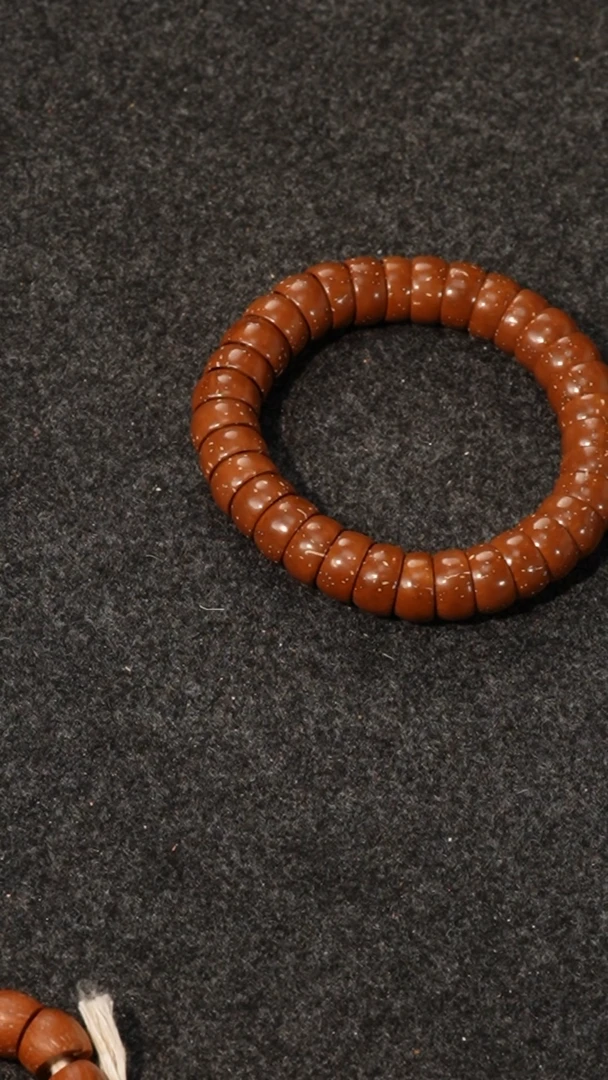 【闪购商品】紫金鼠手串大肠资金鼠手串