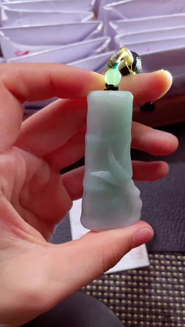 颈饰未镶嵌翡翠20251231