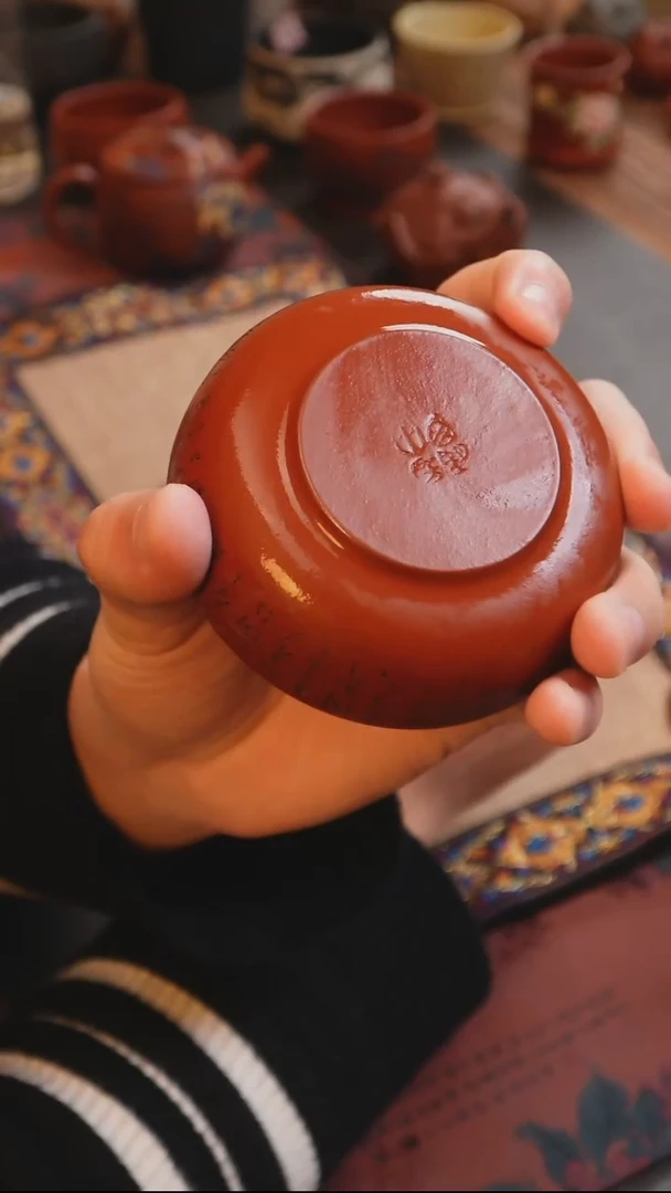 茶杯紫砂见素造器朱泥圆形爱莲说