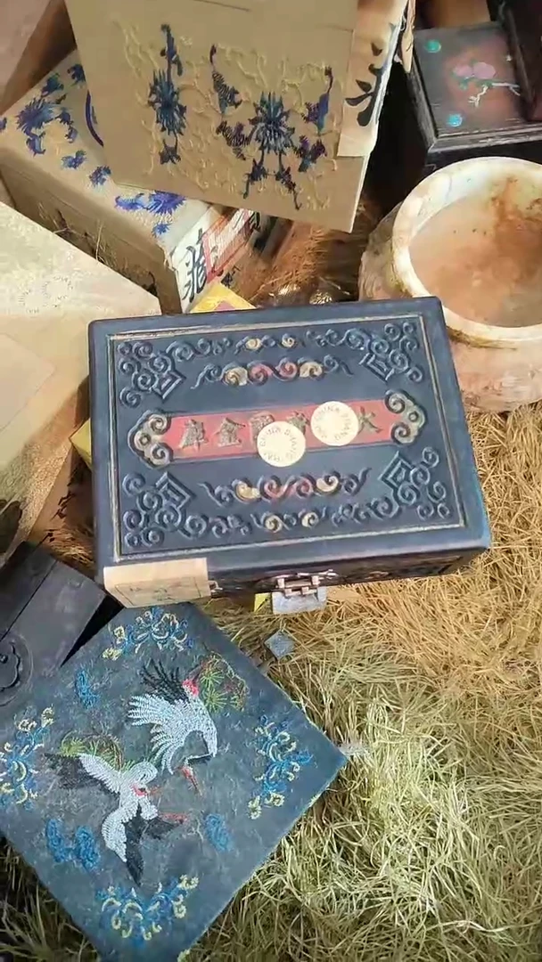 木1个闷包黑色全大期小盒子