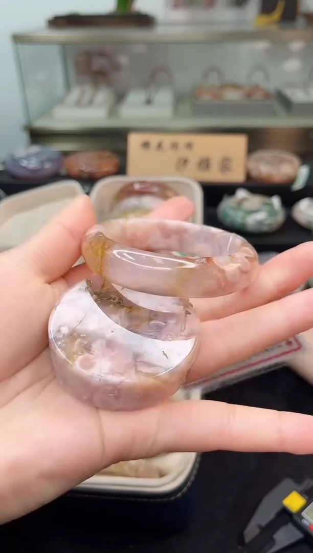 未镶嵌手镯石英质玉54圈口（赠品镯心）1