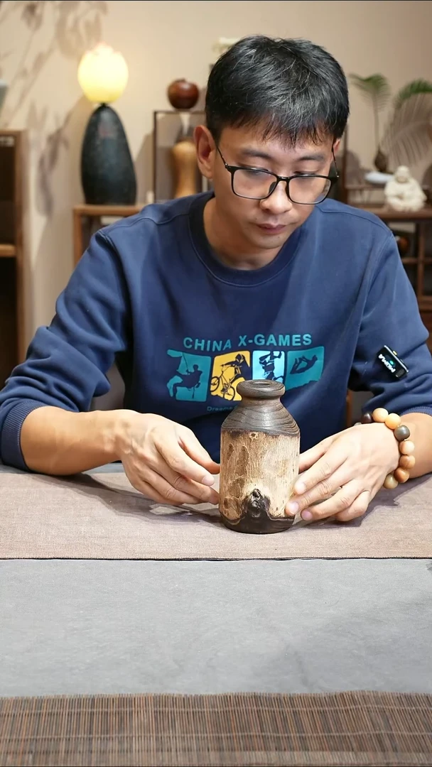 木1408  小叶针楠木花器（侘寂风）