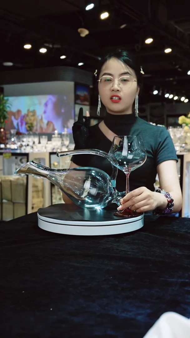 水晶高脚款醒酒器1个红酒杯6支