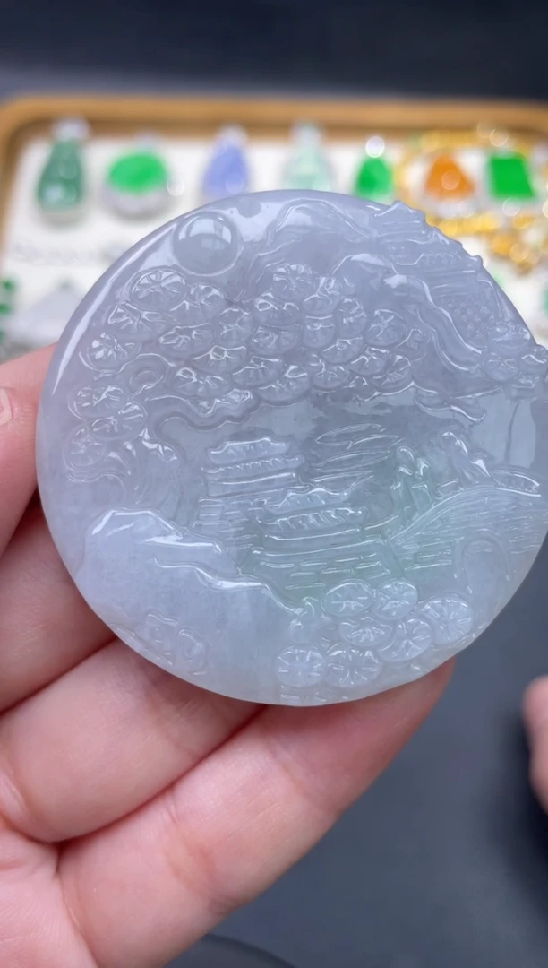 【闪购商品】翡翠颈饰未镶嵌42.......