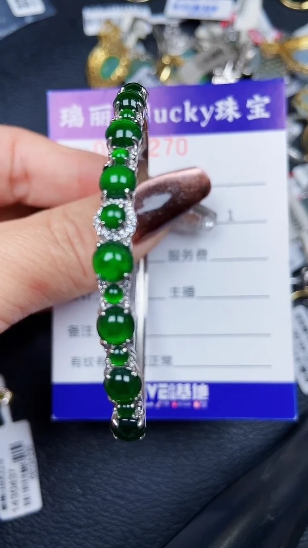 颈饰银S925镶嵌翡翠8270