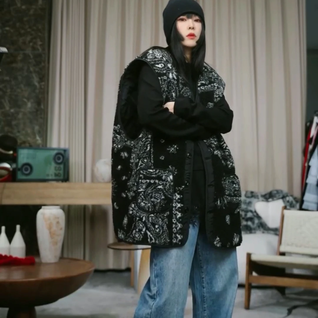 infobyfive2025秋冬提花民族风波西米亚拼接V领马夹壹NF0510016